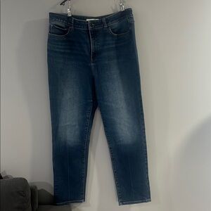 Denver Hayes Blue Relaxed Jeans with Classic Indigo Wash